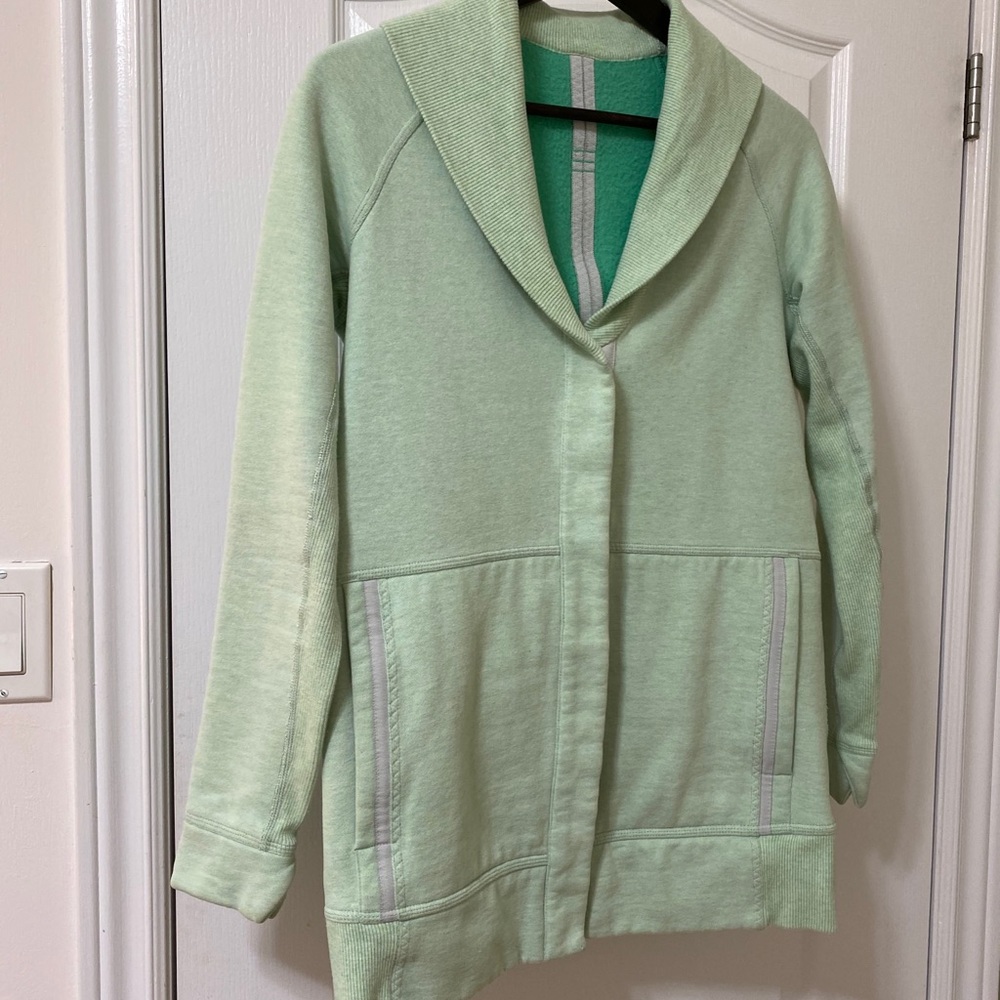 Lululemon jacket - Picture 2 of 4